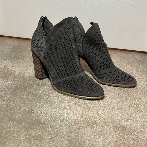 Vince Camuto Shoes - Vince Camuto perforated gray suede block heel boots size 8.5